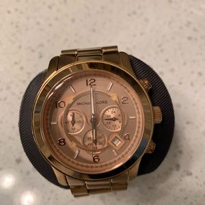 Michael Kors MK8096 Oversized Chronograph Rose Gold-Tone.